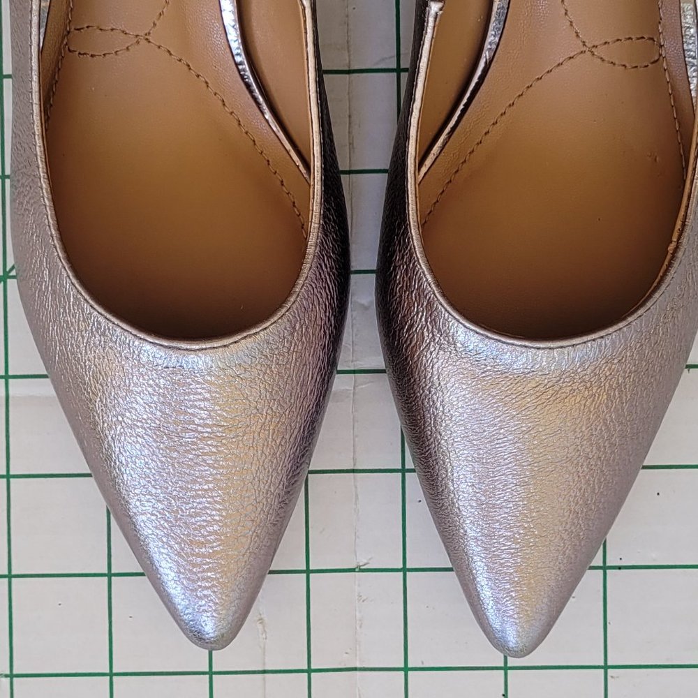 J. Reneé Metallic Pointed Toe pumps - Picture 13 of 14